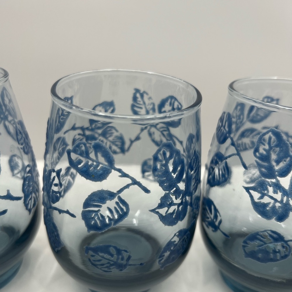Libbey Juice Eventide Glasses Painted Blue leaves Set of 4 Vintage - Picture 3 of 9